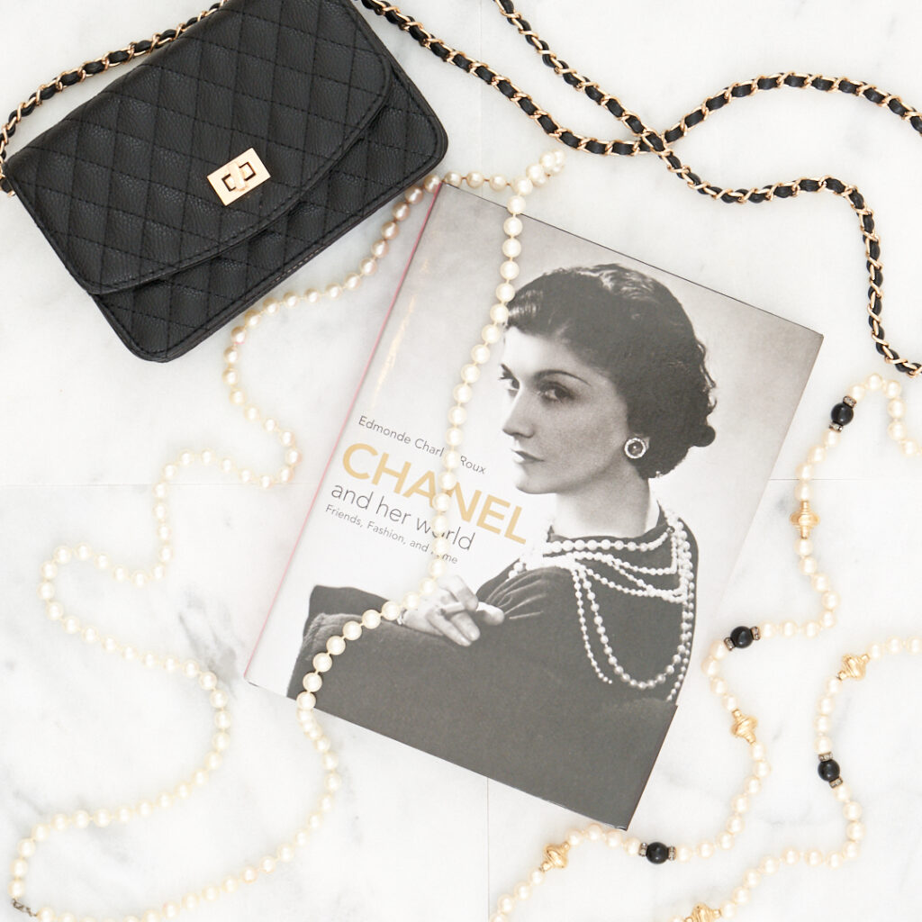 coco chanel pearl necklace vintage